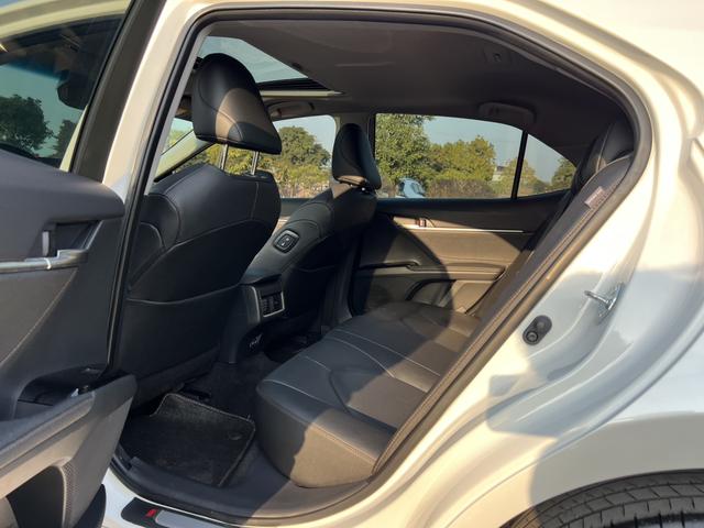 Toyota Camry 2023 thumb 3
