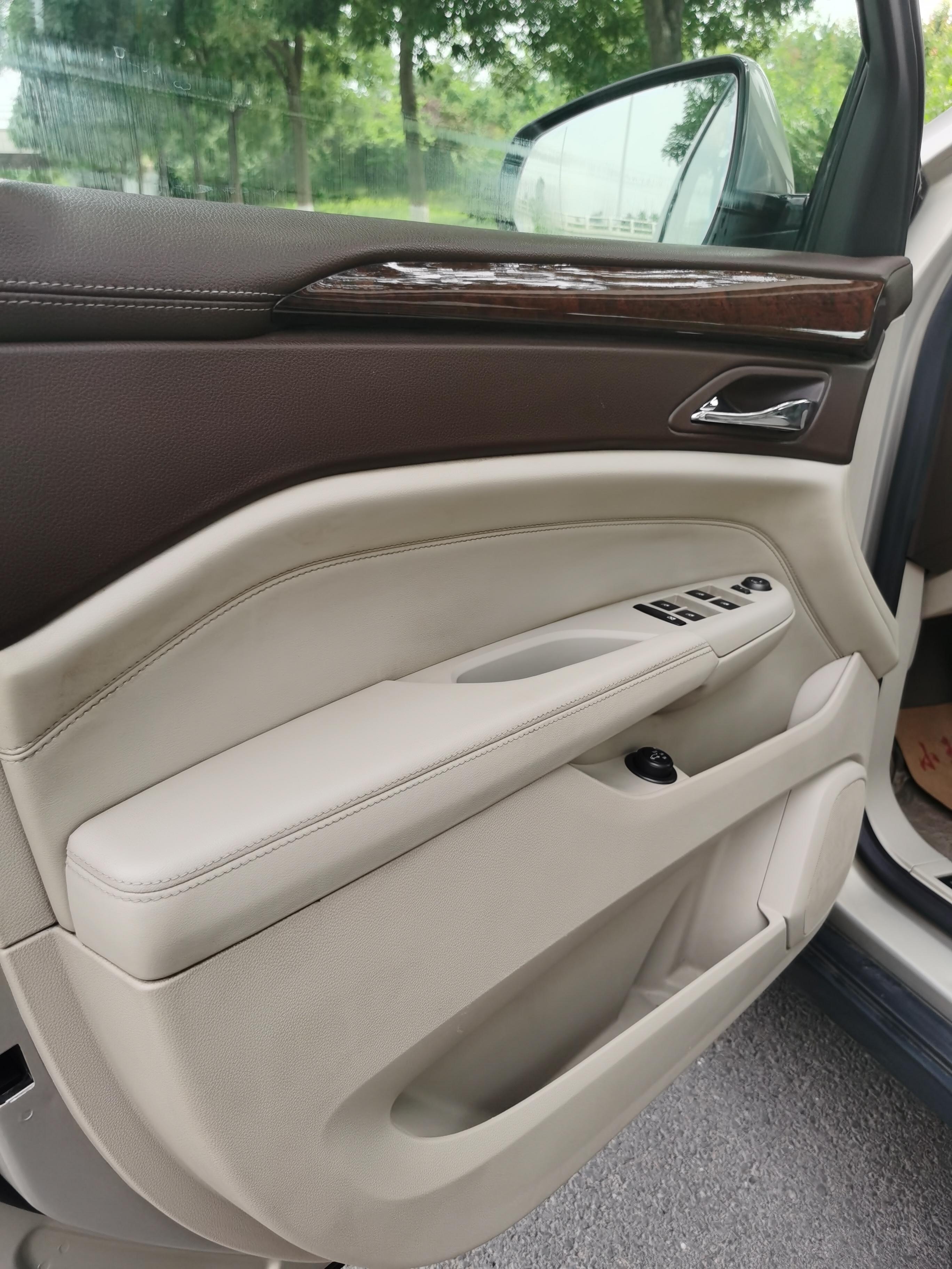 Cadillac SRX 2011 thumb 8