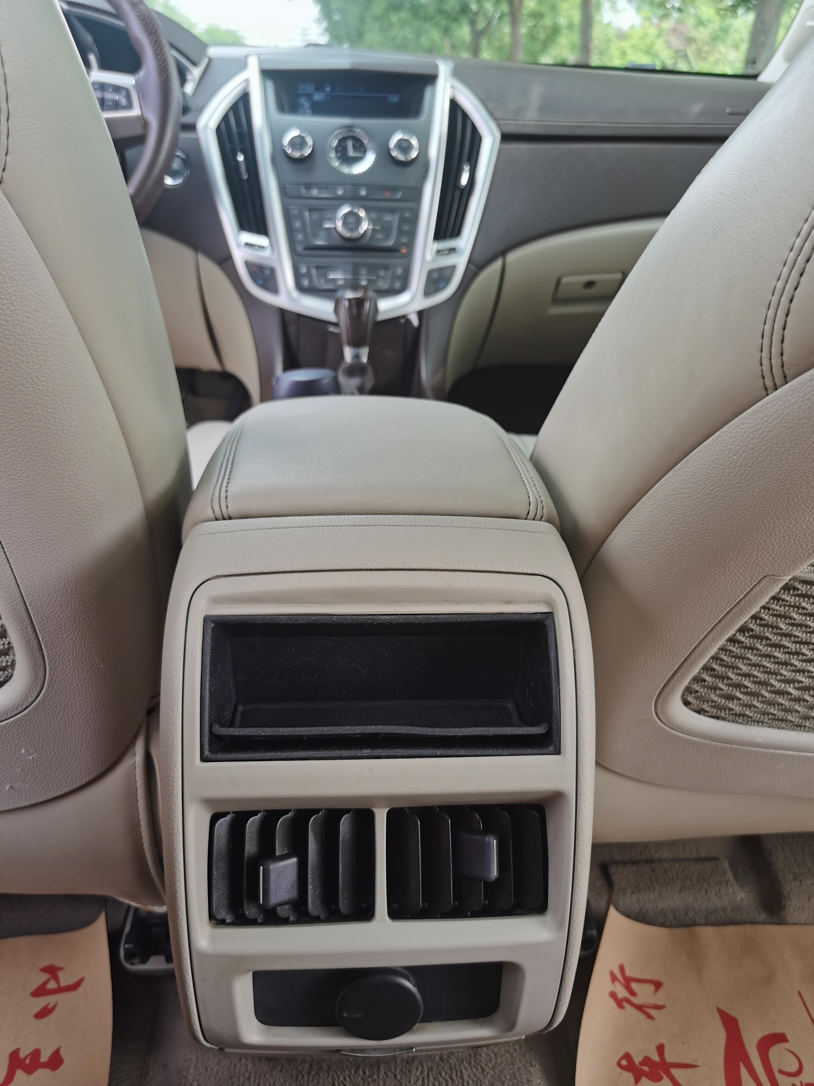 Cadillac SRX 2011 thumb 10