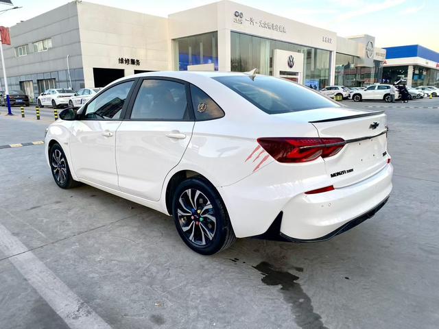 Chevrolet Monza 2020 thumb 3