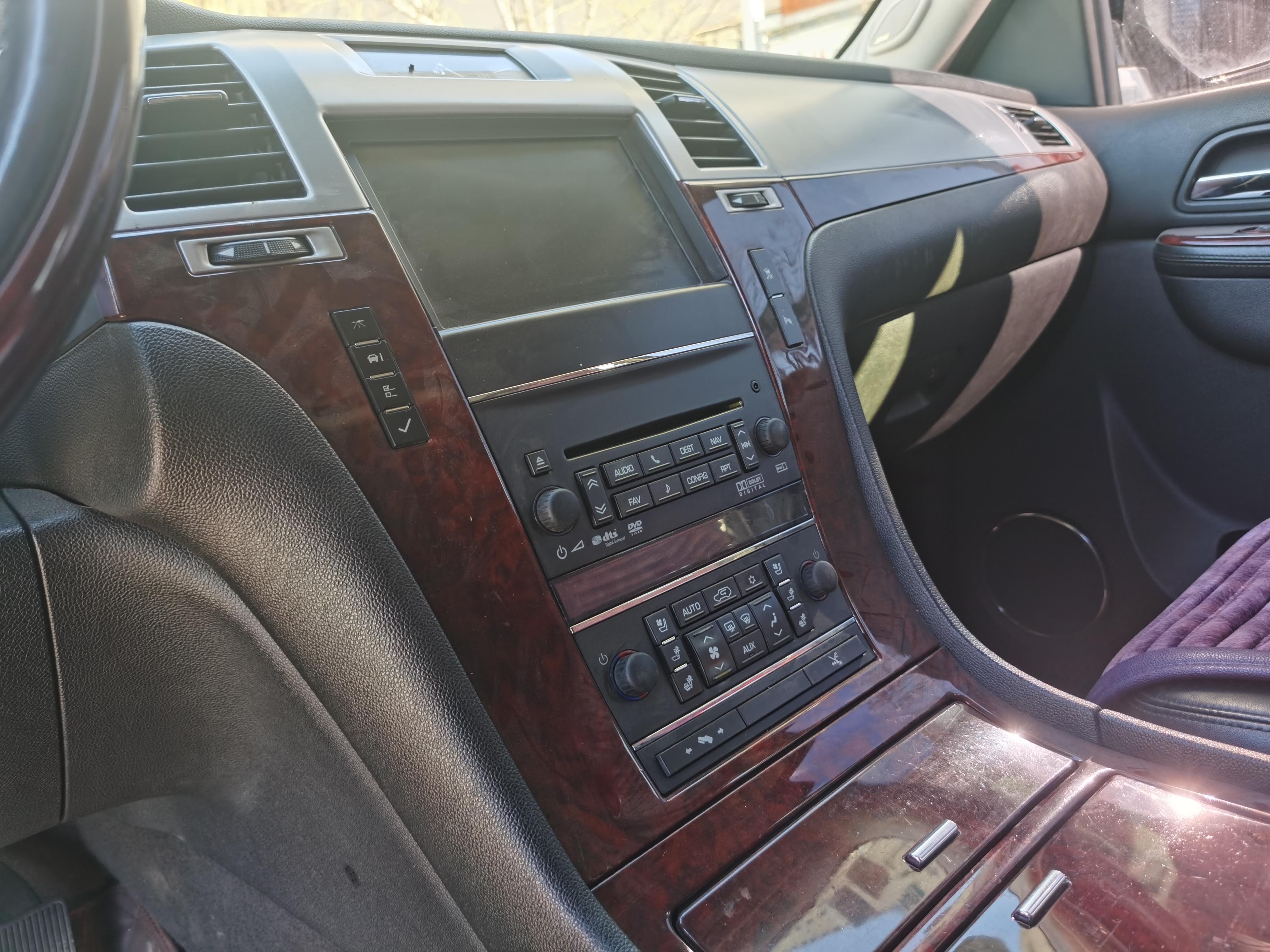 Cadillac Escalade 2011 thumb 7