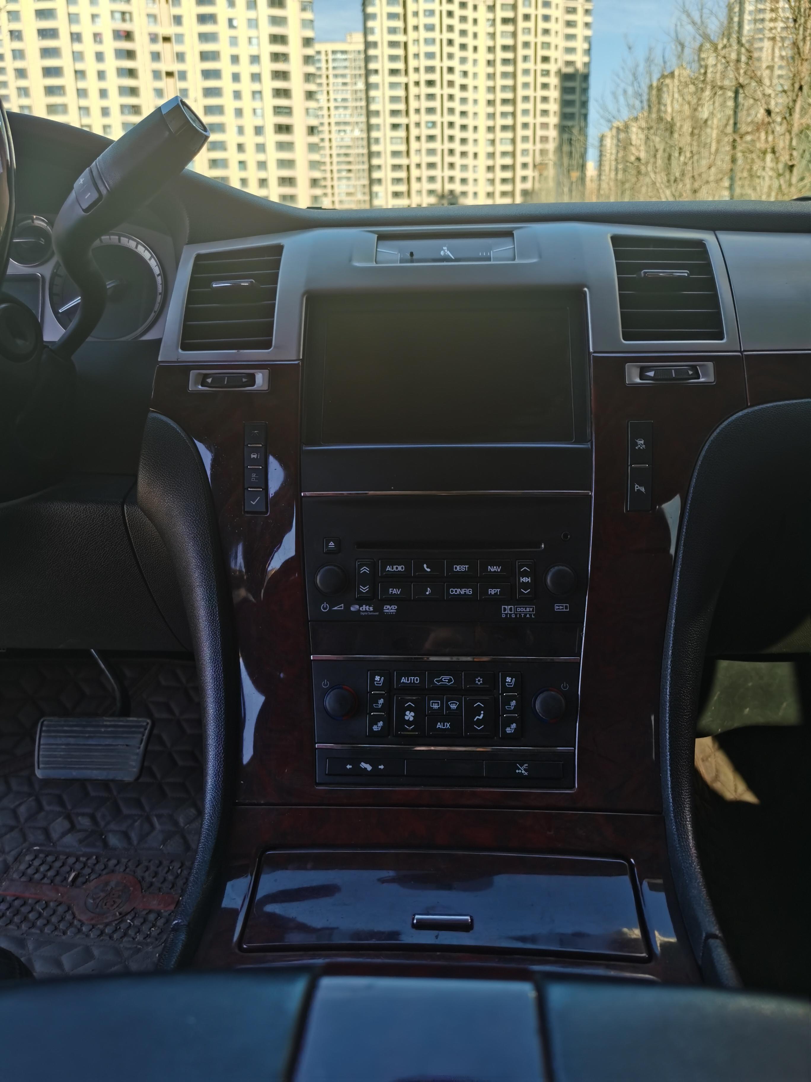 Cadillac Escalade 2011 thumb 11