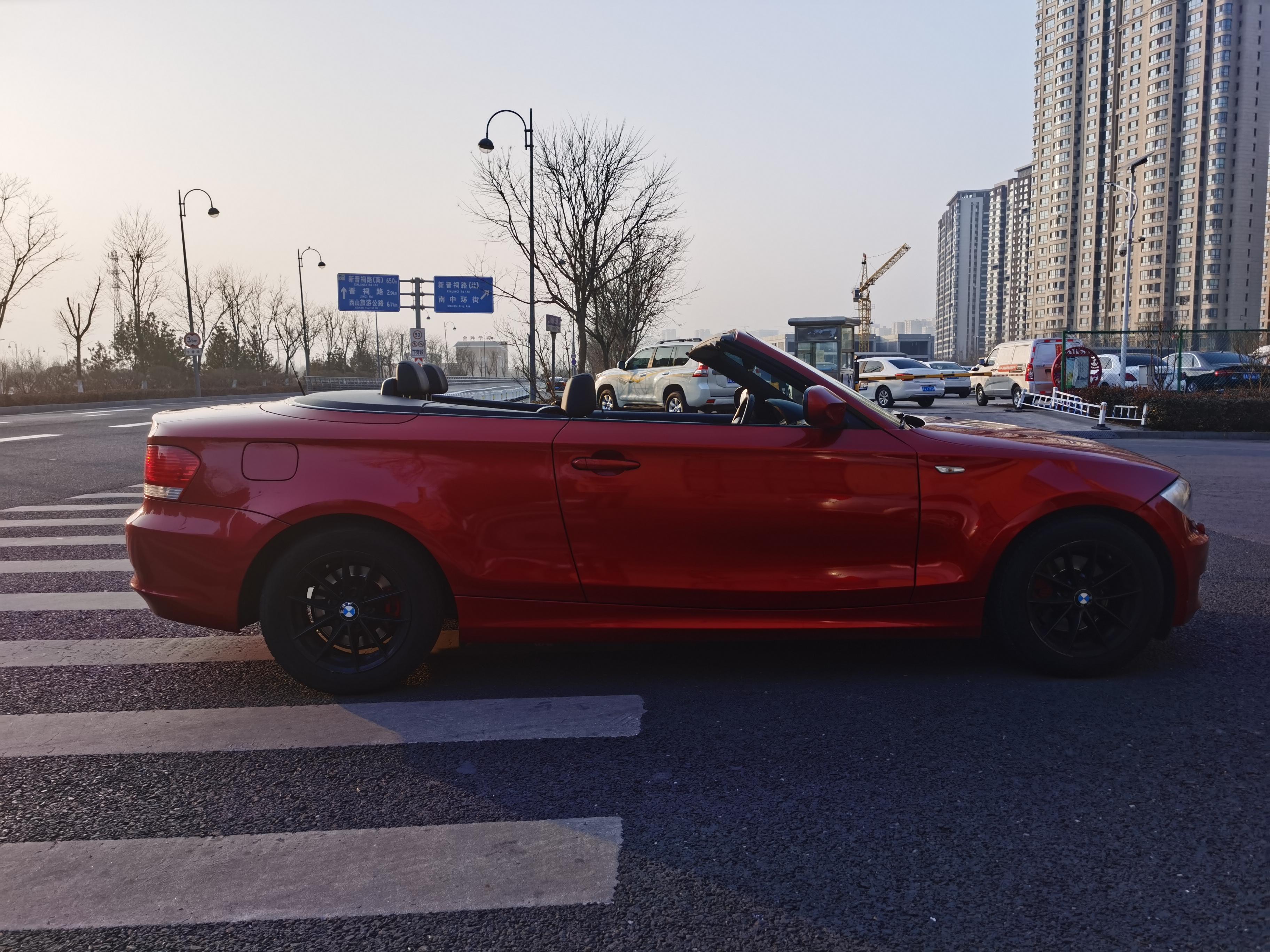 BMW 1 серии 2011 thumb 6