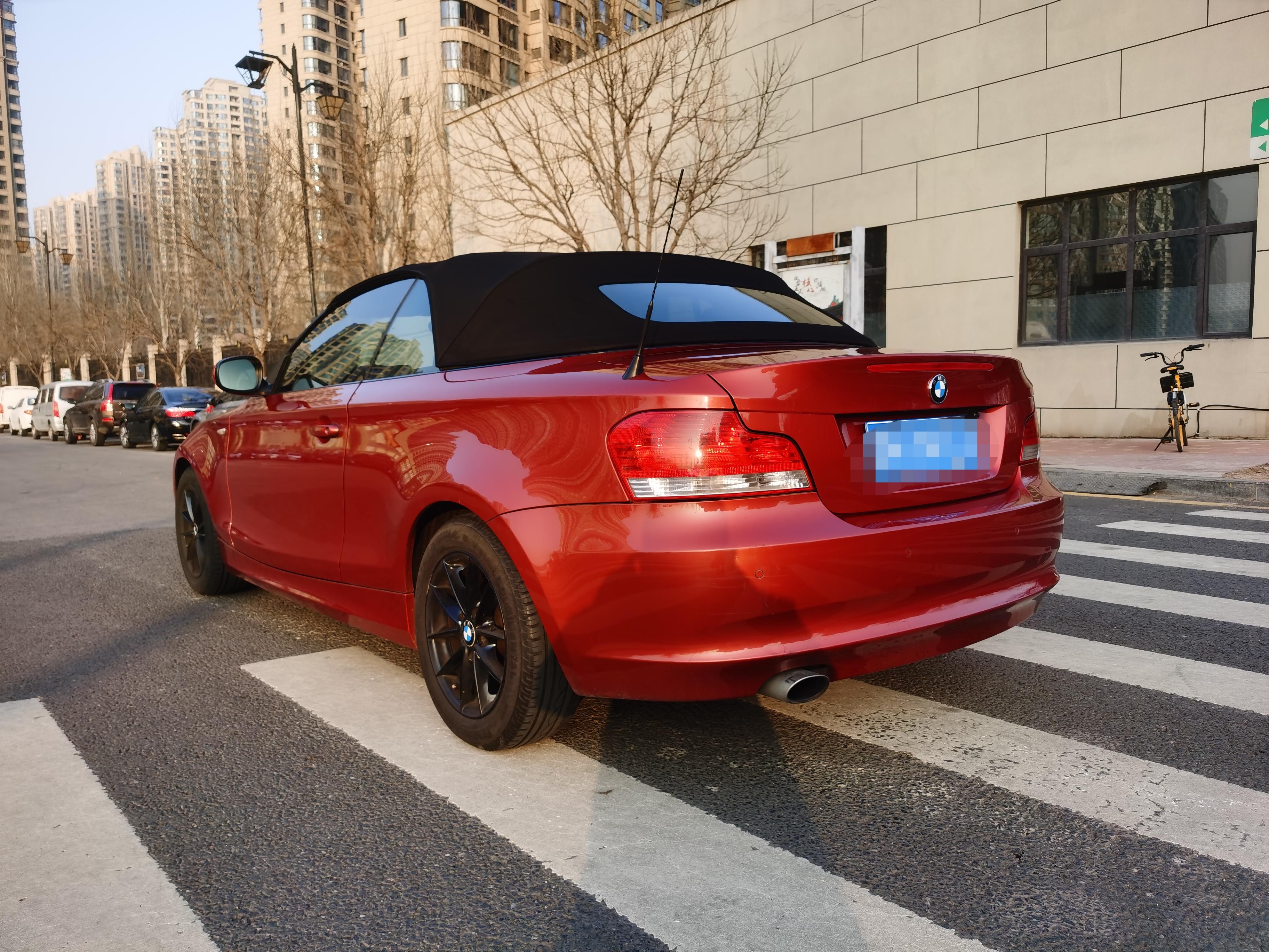 BMW 1 серии 2011 thumb 10