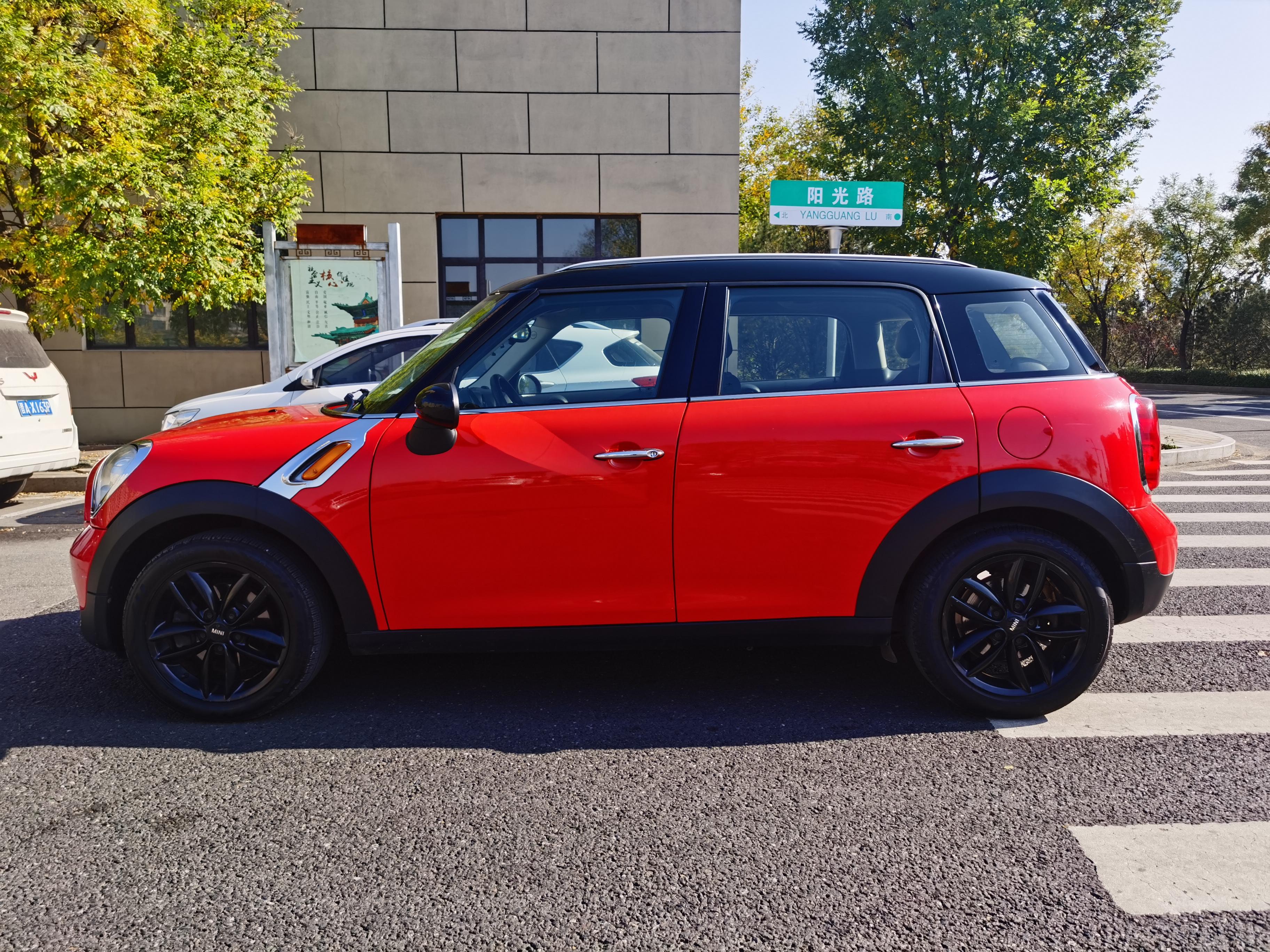 Mini Countryman 2012 thumb 2