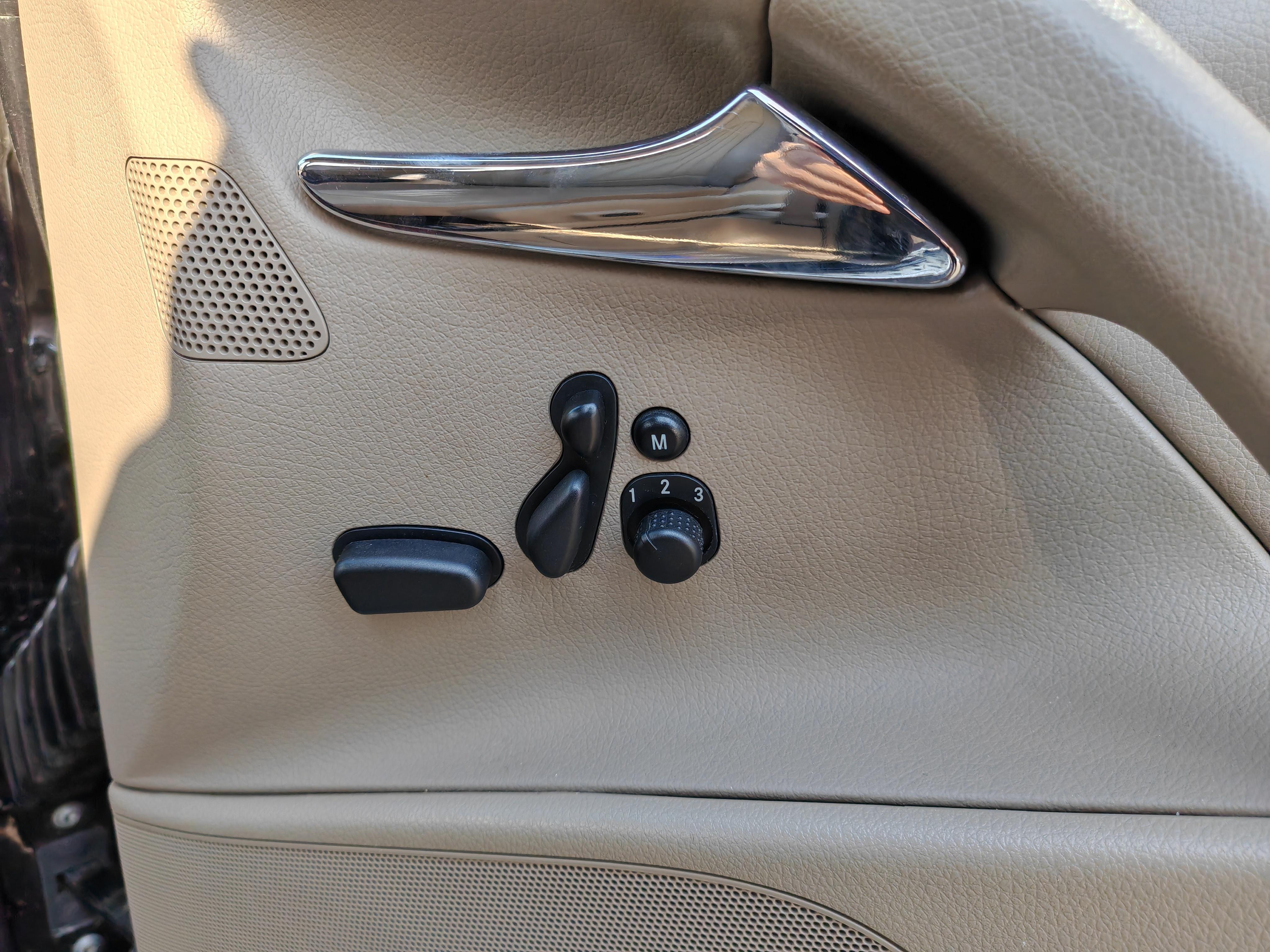 Mercedes-Benz V-Class 2013 thumb 8