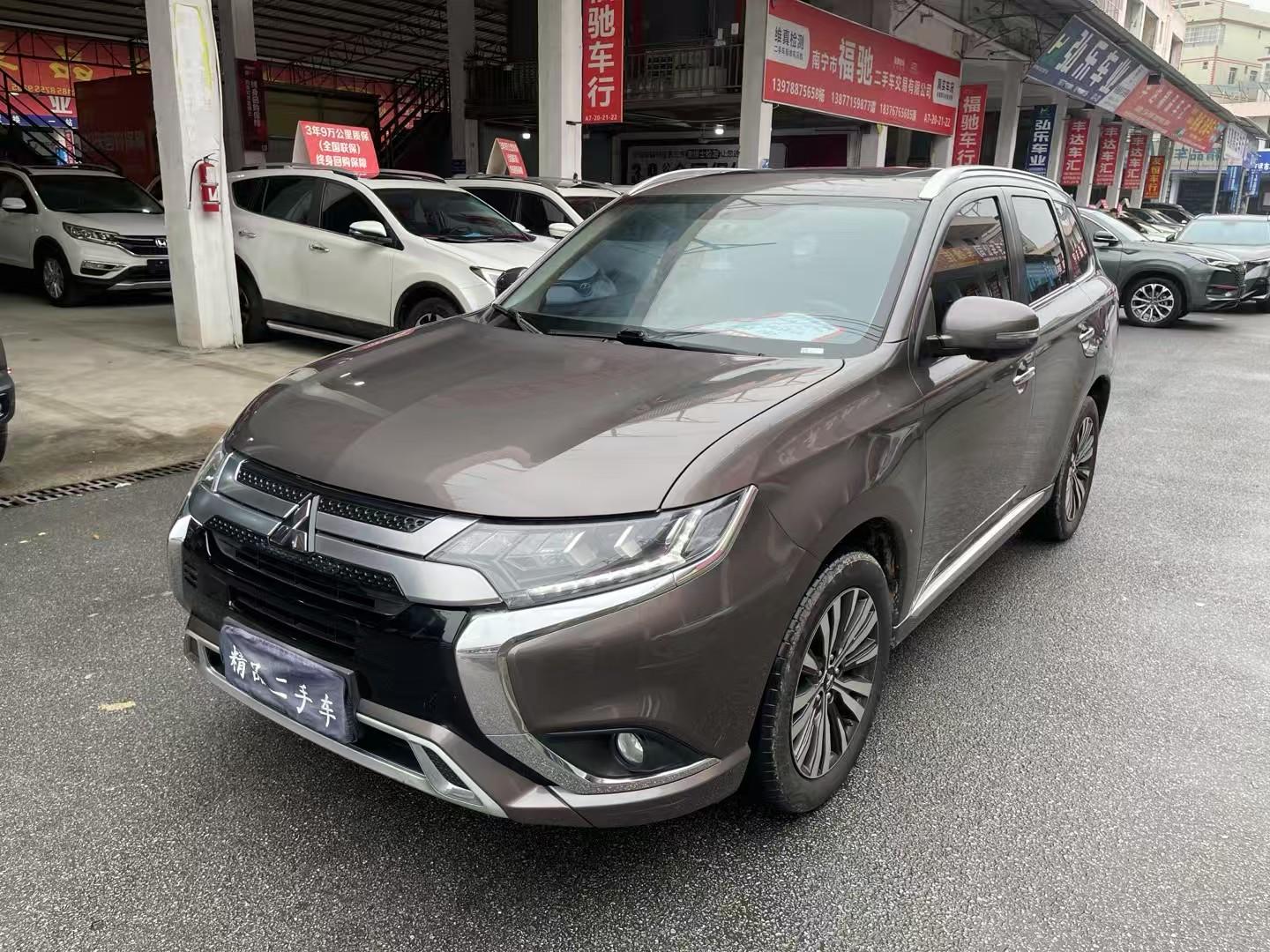 Mitsubishi Outlander 2022 thumb 8