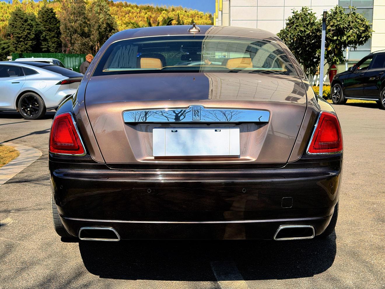 Rolls-Royce Ghost 2014 thumb 4