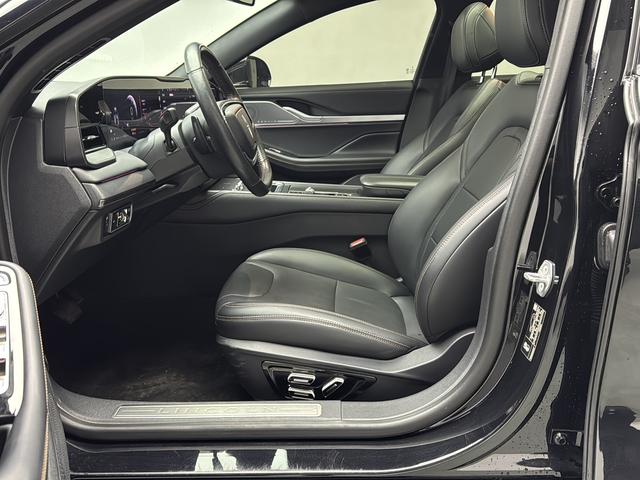 Lincoln Z 2022 thumb 9