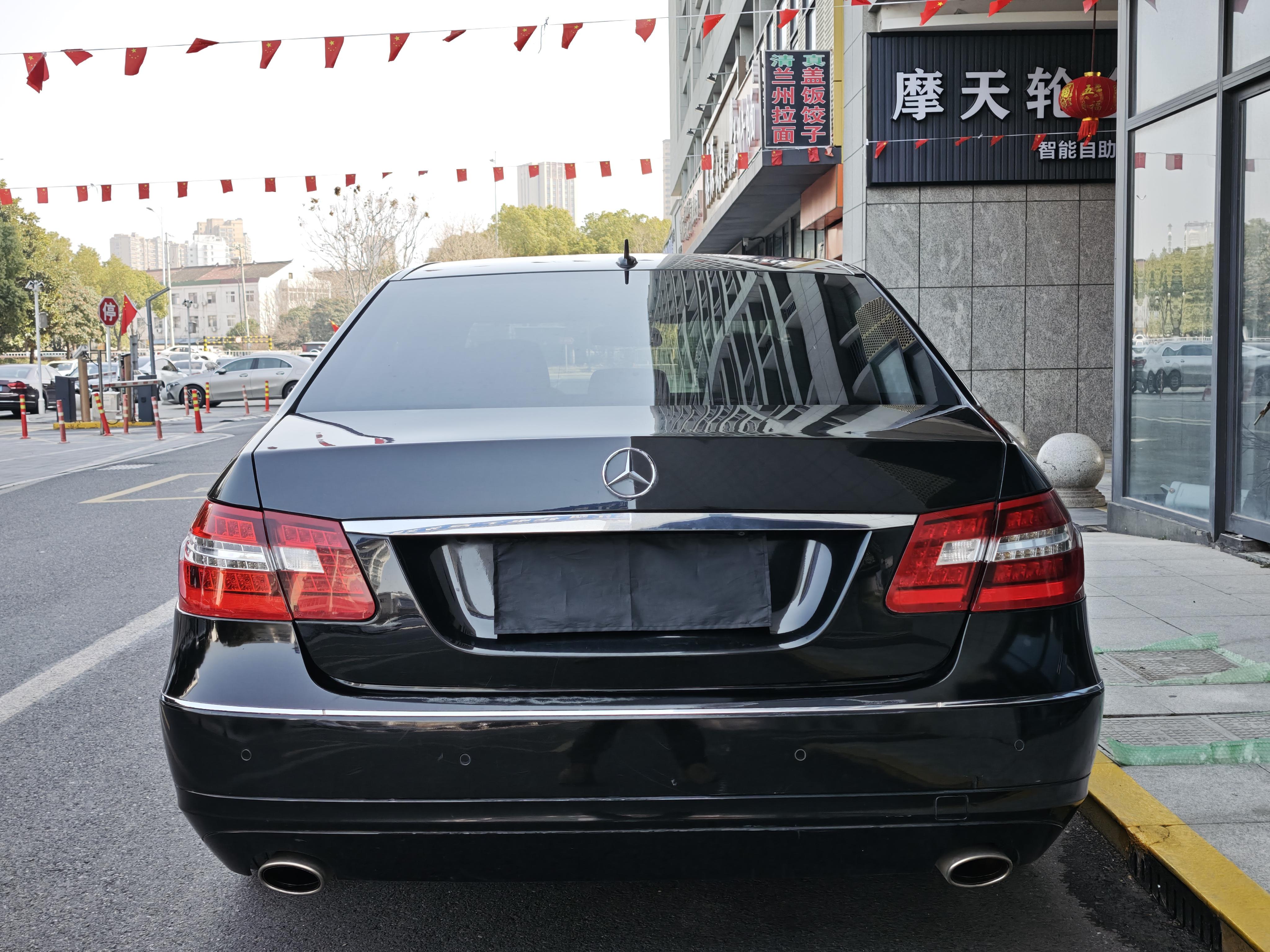 Mercedes-Benz E-Class 2012 thumb 11