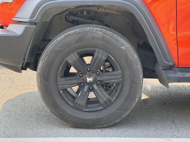 Tank 300 2024 thumb 2