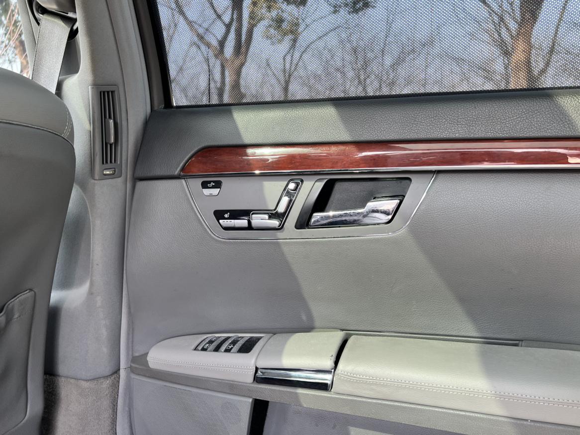 Mercedes-Benz S-Class 2008 thumb 12