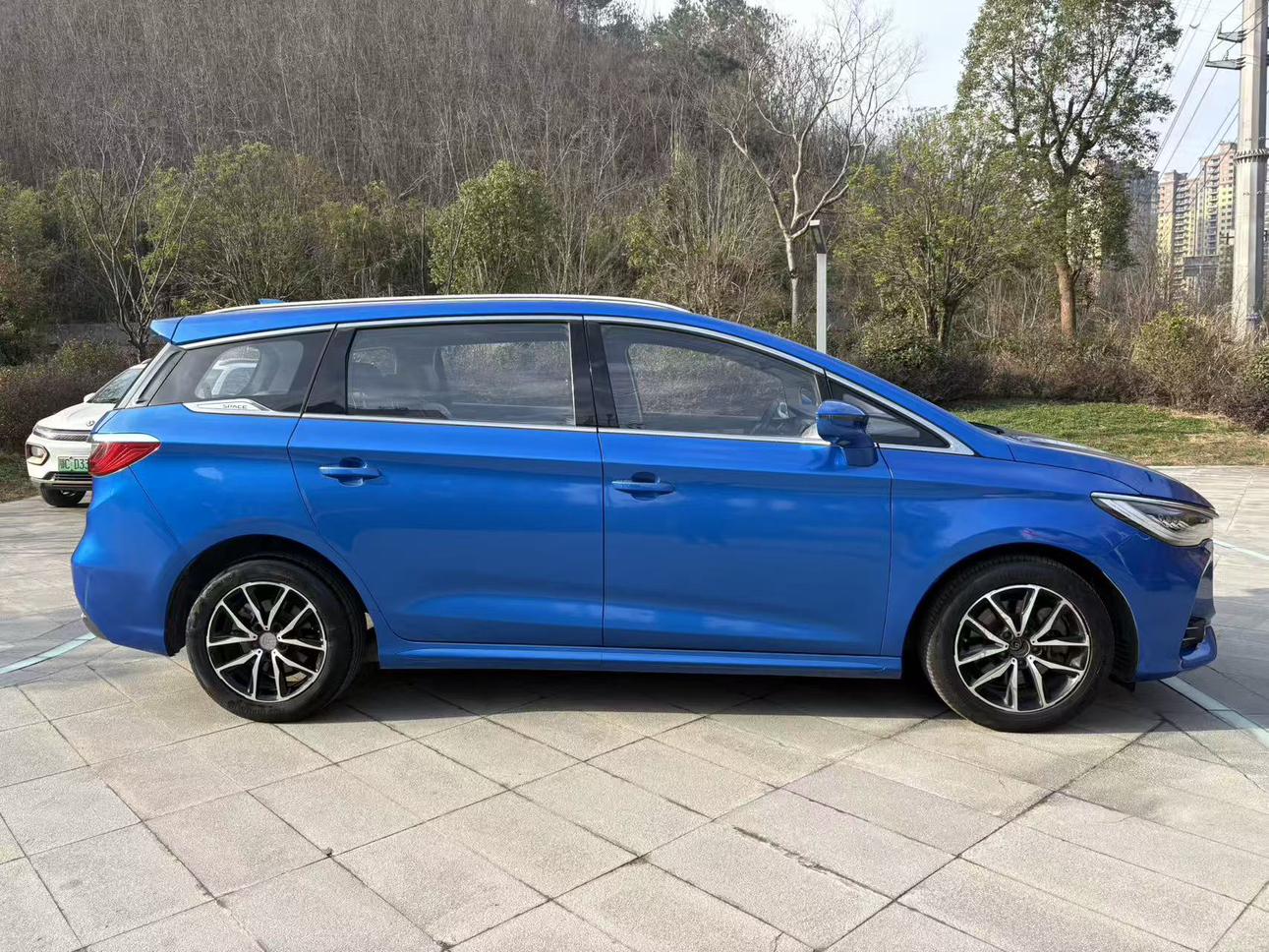 BYD Song 2018 thumb 5