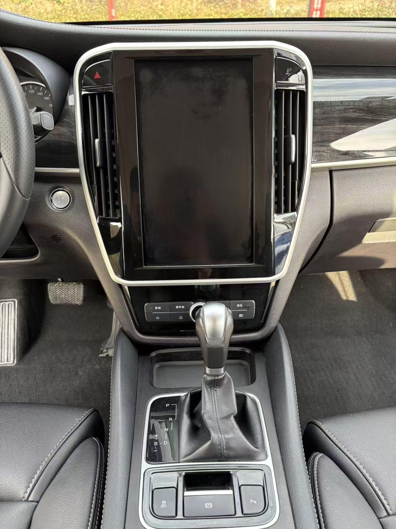 BYD Song 2018 thumb 11