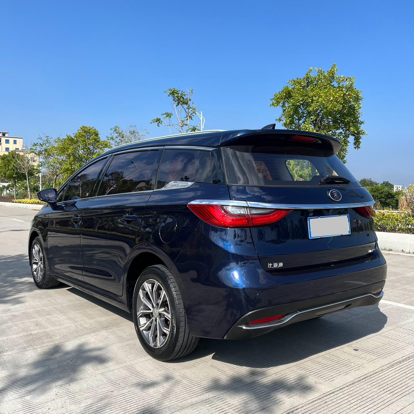 BYD Song 2019 thumb 2