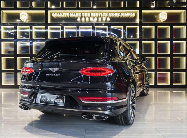 Bentley Bentayga 2021 thumb 3