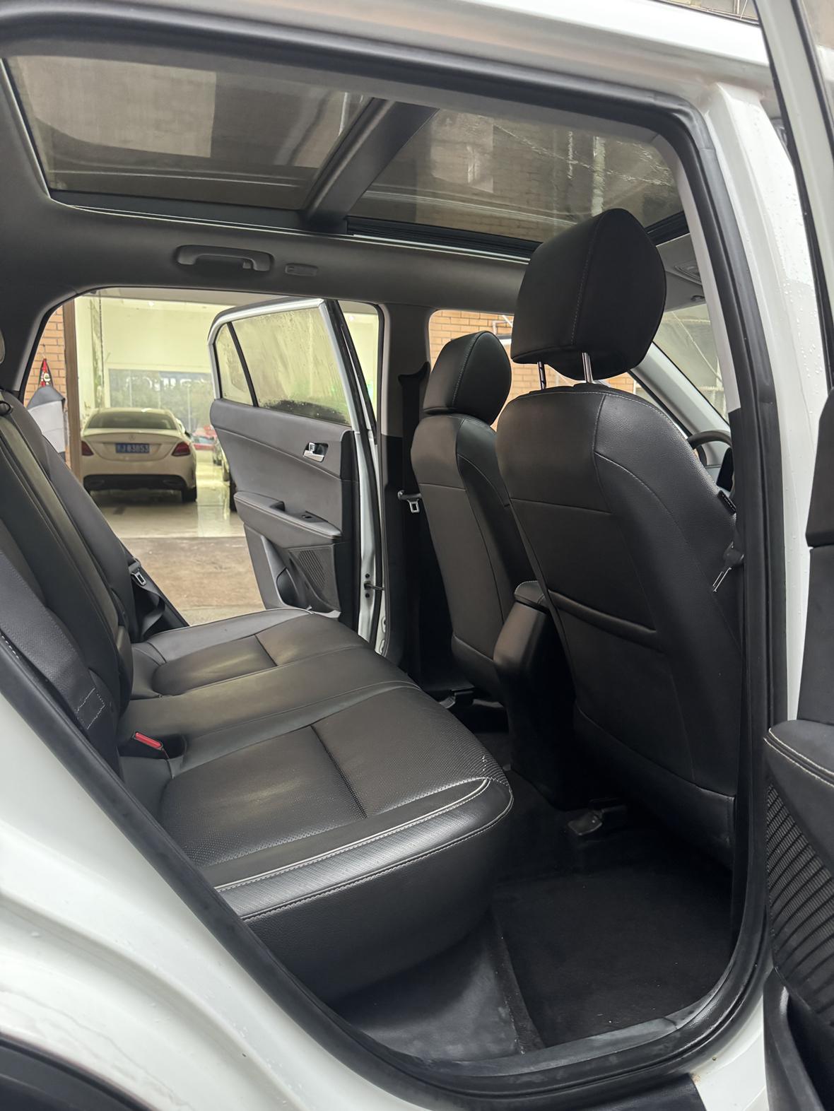 Hyundai ix25 2019 thumb 9