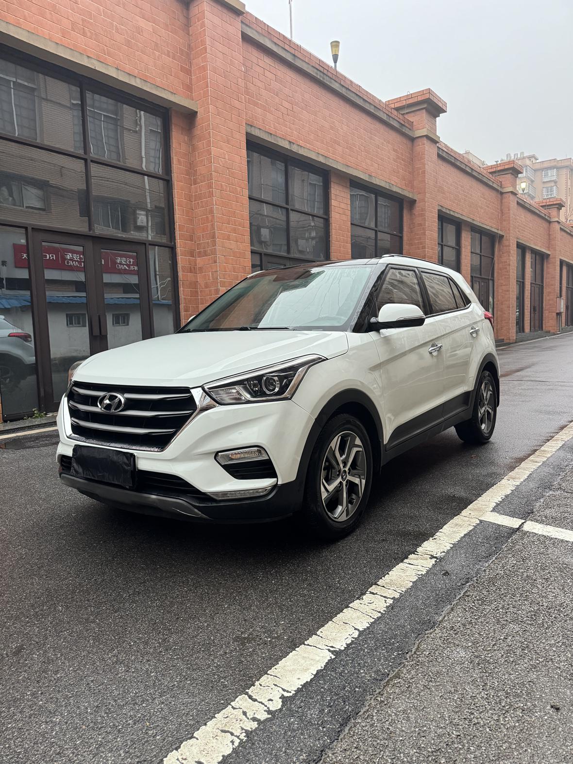Hyundai ix25 2019 thumb 11