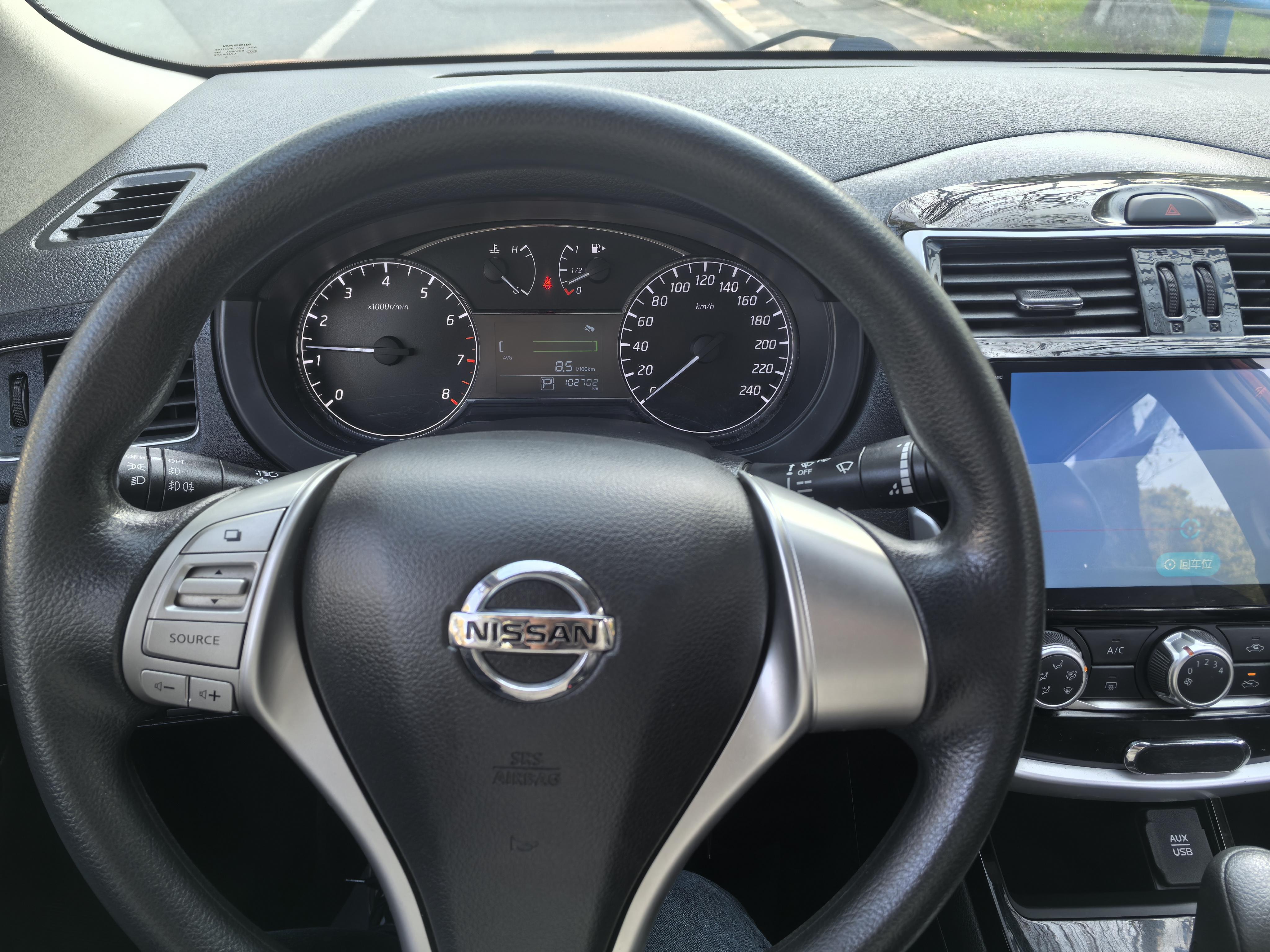 Nissan Tiida 2018 thumb 5