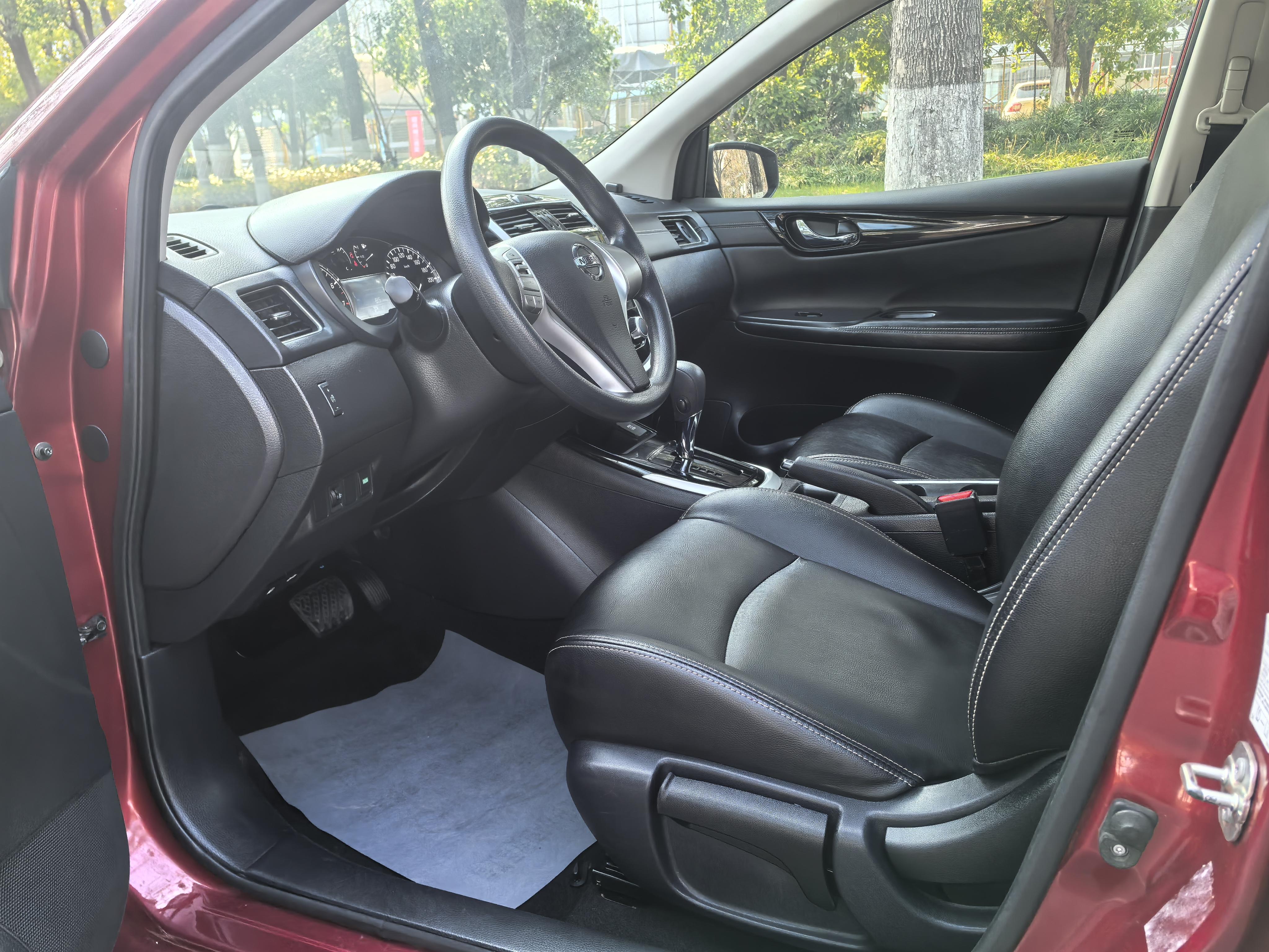 Nissan Tiida 2018 thumb 6