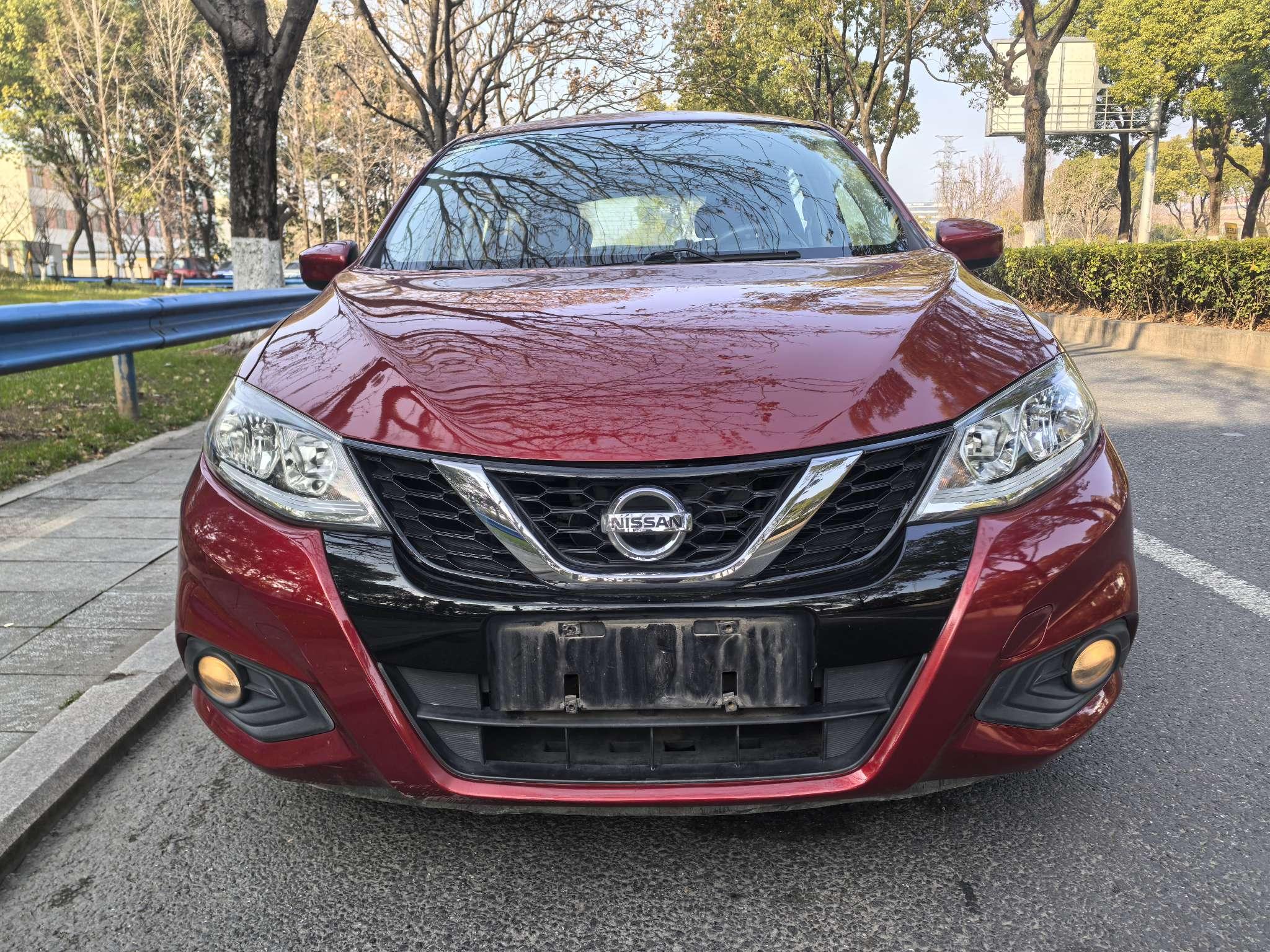 Nissan Tiida 2018 thumb 9