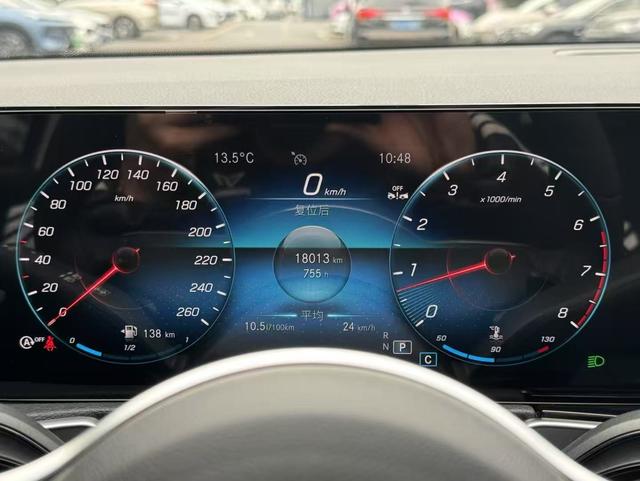 Mercedes-Benz GLB 2023 thumb 6