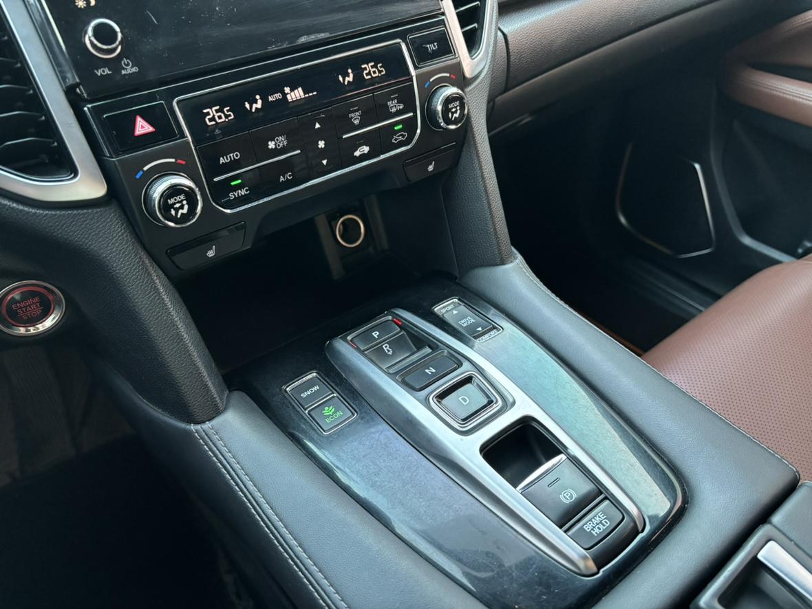 Honda UR-V 2018 thumb 9