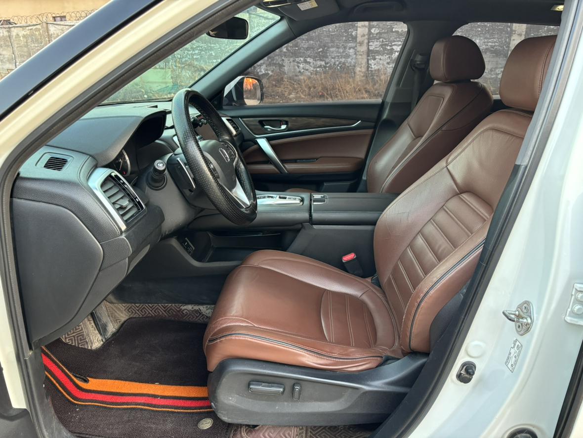Honda UR-V 2018 thumb 11