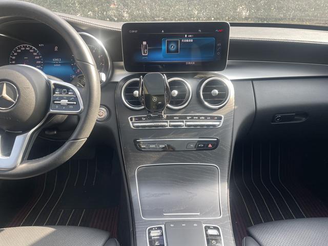 Mercedes-Benz C-Class 2019 thumb 10
