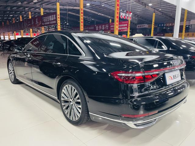 Audi A8 2021 thumb 3