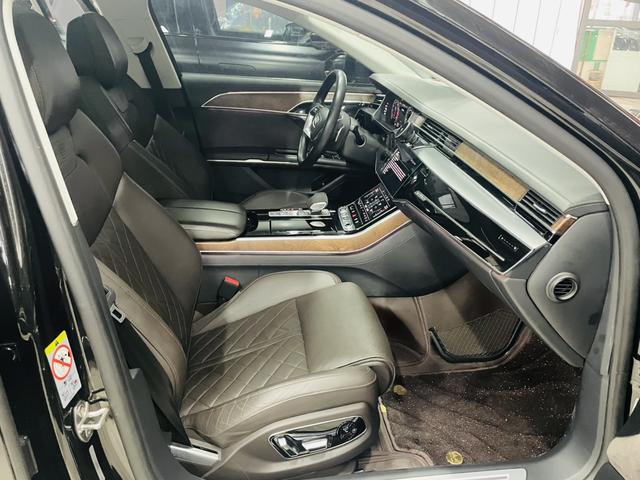 Audi A8 2021 thumb 8