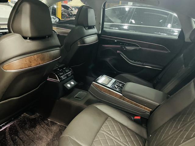 Audi A8 2021 thumb 10