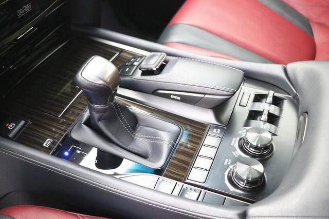 Lexus LX 2020 thumb 12