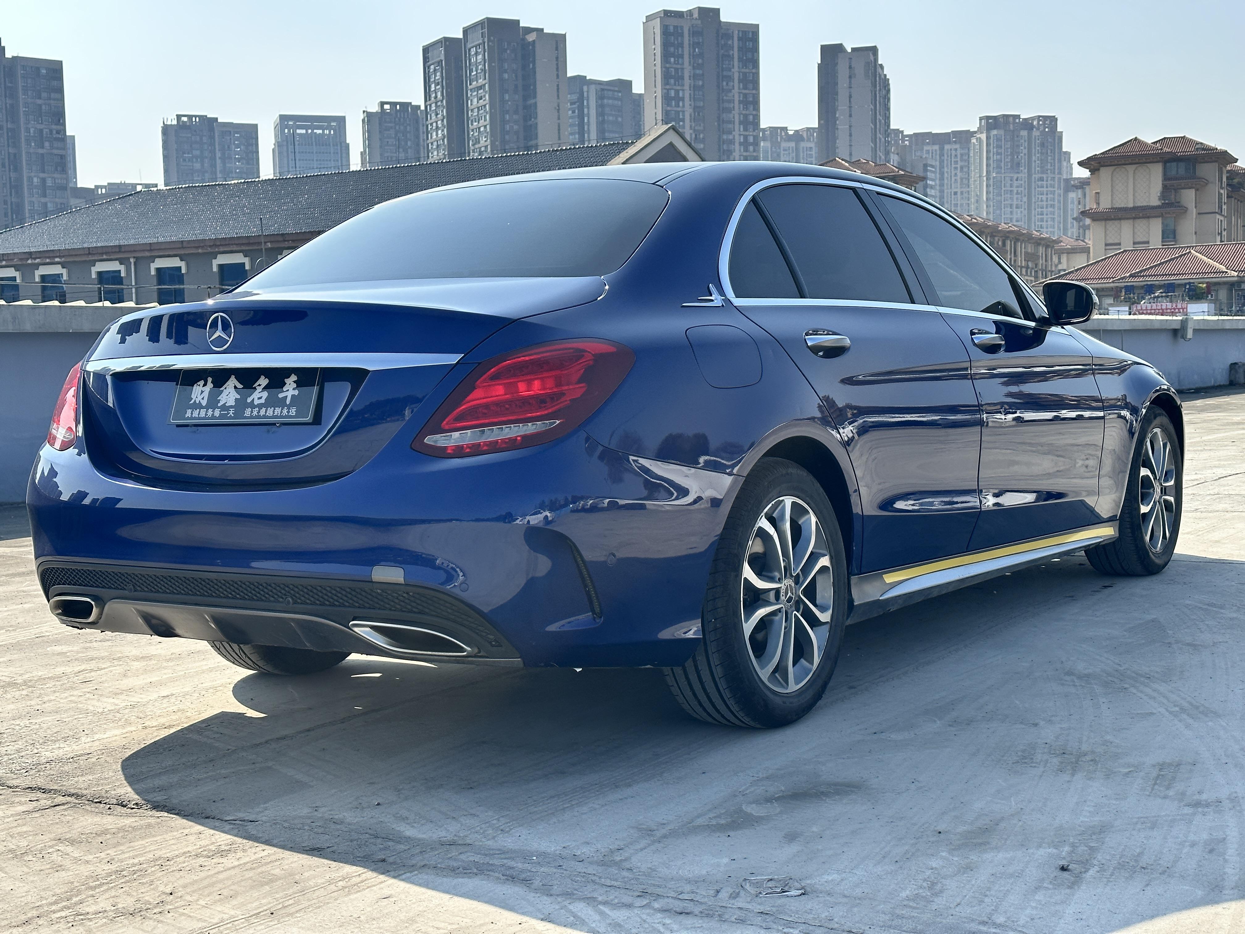 Mercedes-Benz C-Class 2018 thumb 5