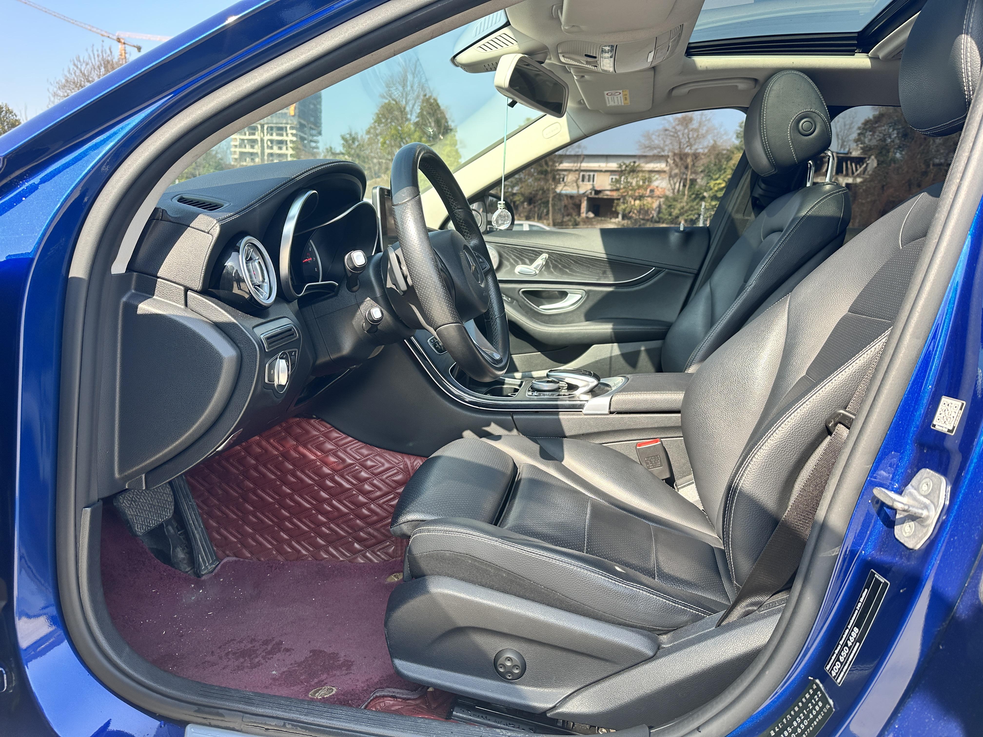 Mercedes-Benz C-Class 2018 thumb 12