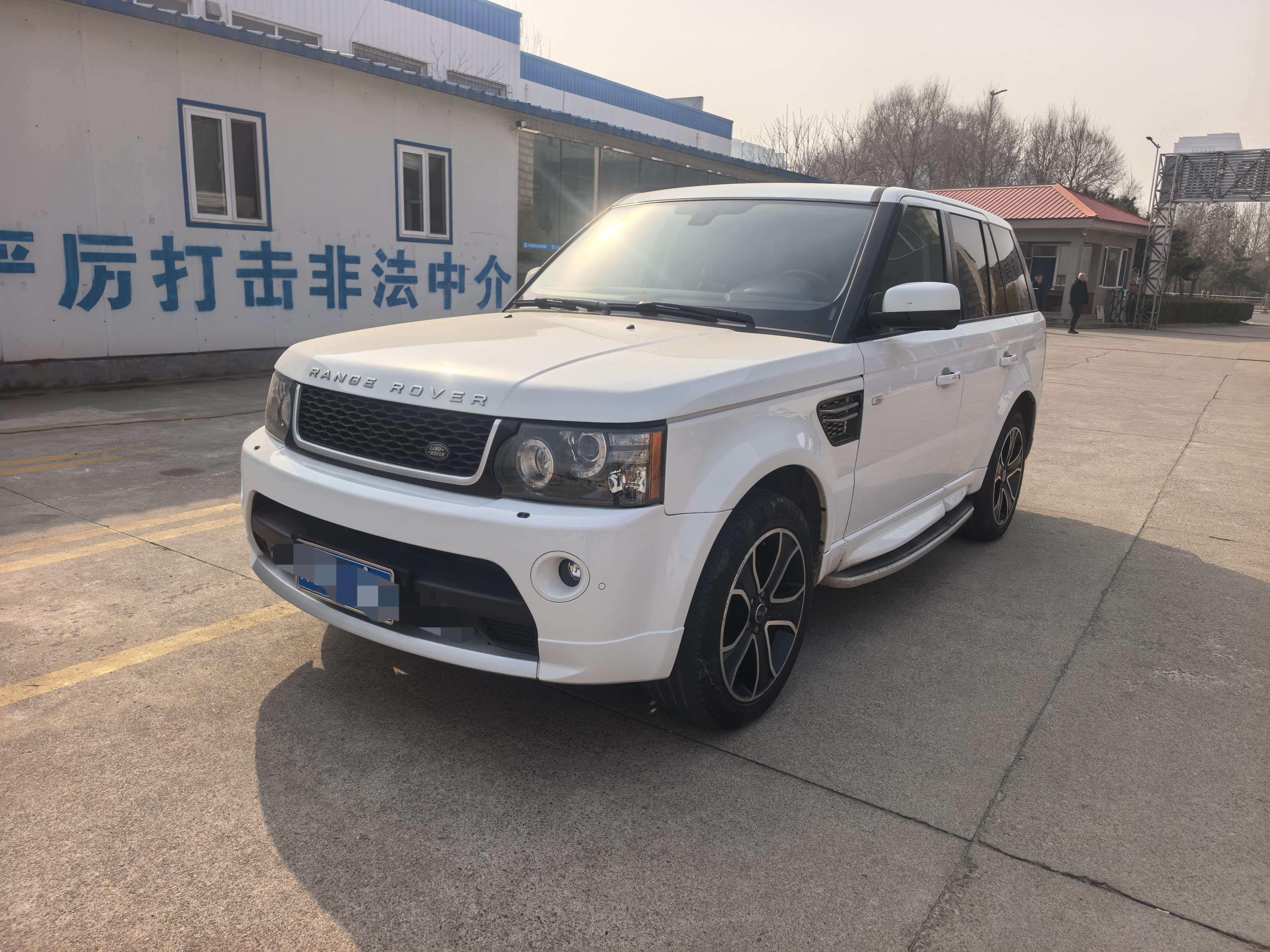 Land Rover Range Rover Sport 2012 thumb 11
