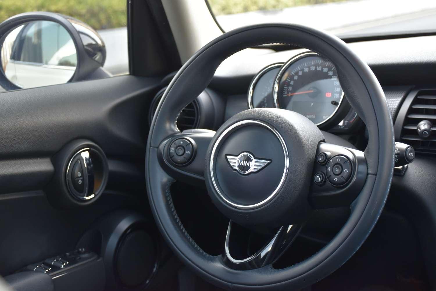 Mini Hatch 2018 thumb 11