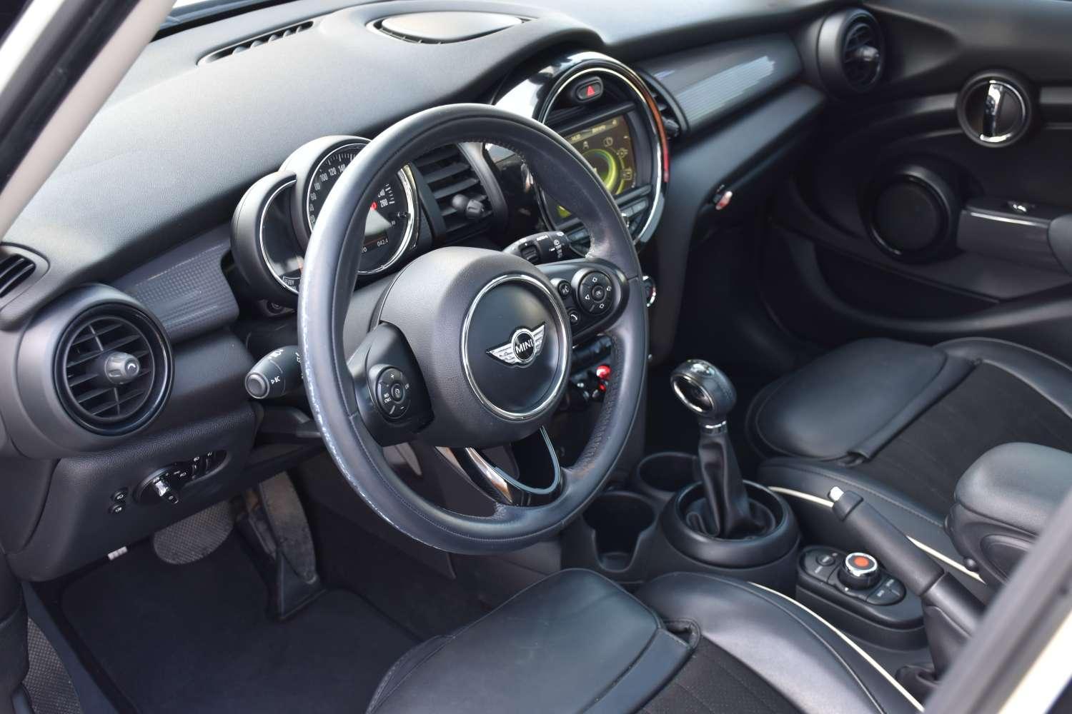 Mini Hatch 2018 thumb 12