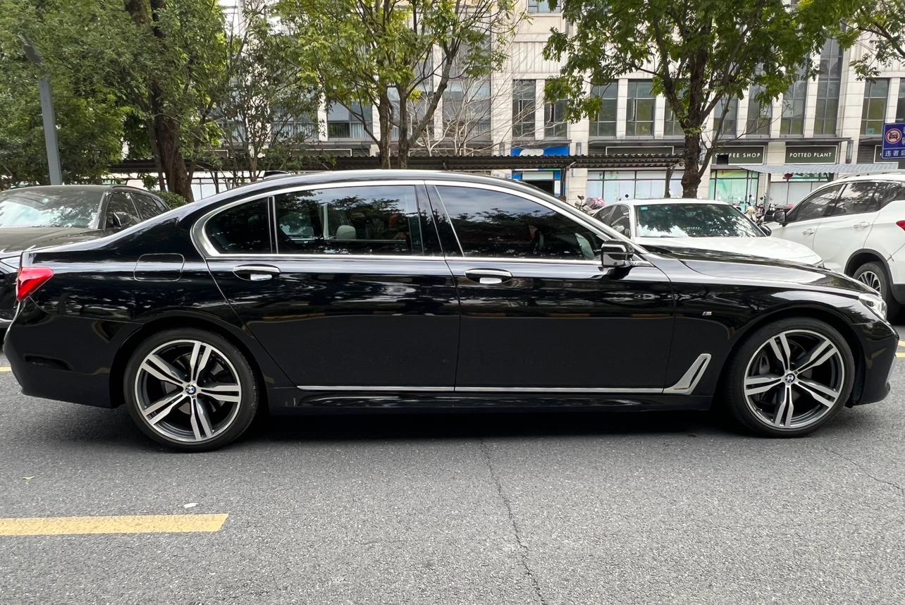 BMW 7 серии 2018 thumb 5
