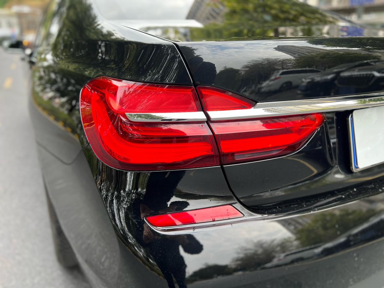 BMW 7 серии 2018 thumb 6