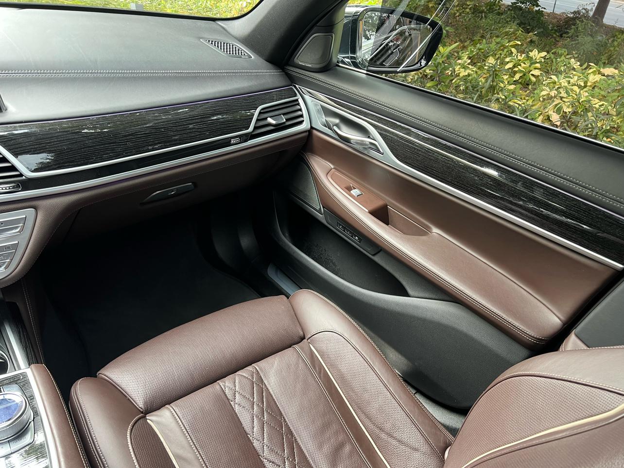 BMW 7 серии 2018 thumb 8