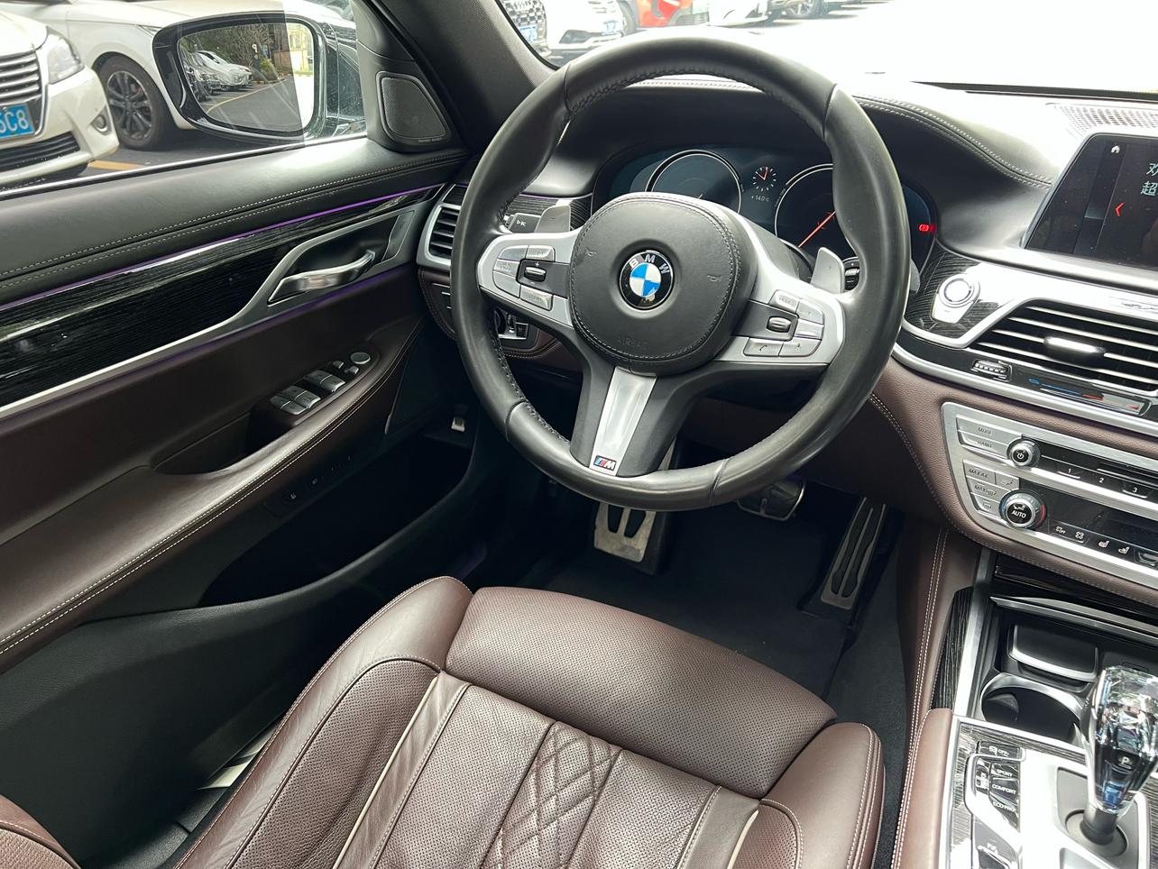 BMW 7 серии 2018 thumb 12