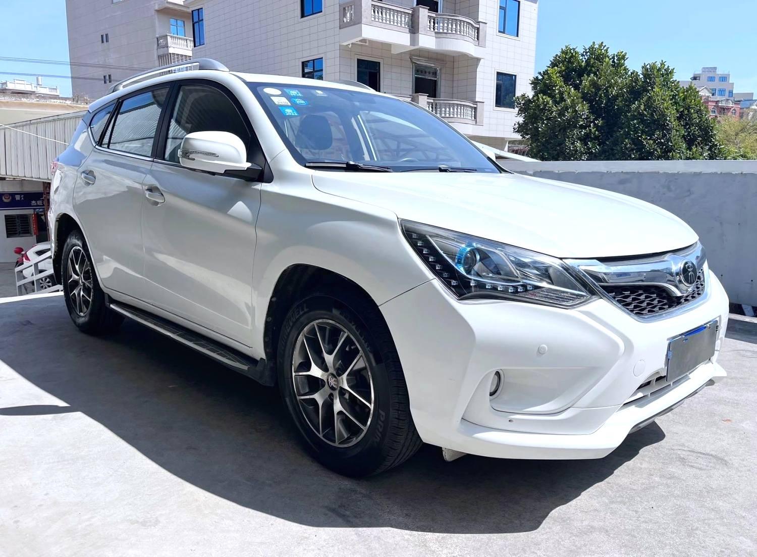 BYD Song 2016 thumb 10