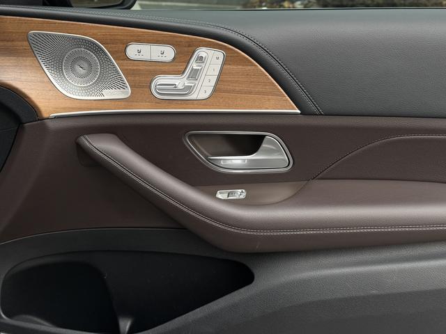 Mercedes-Benz GLS 2022 thumb 12