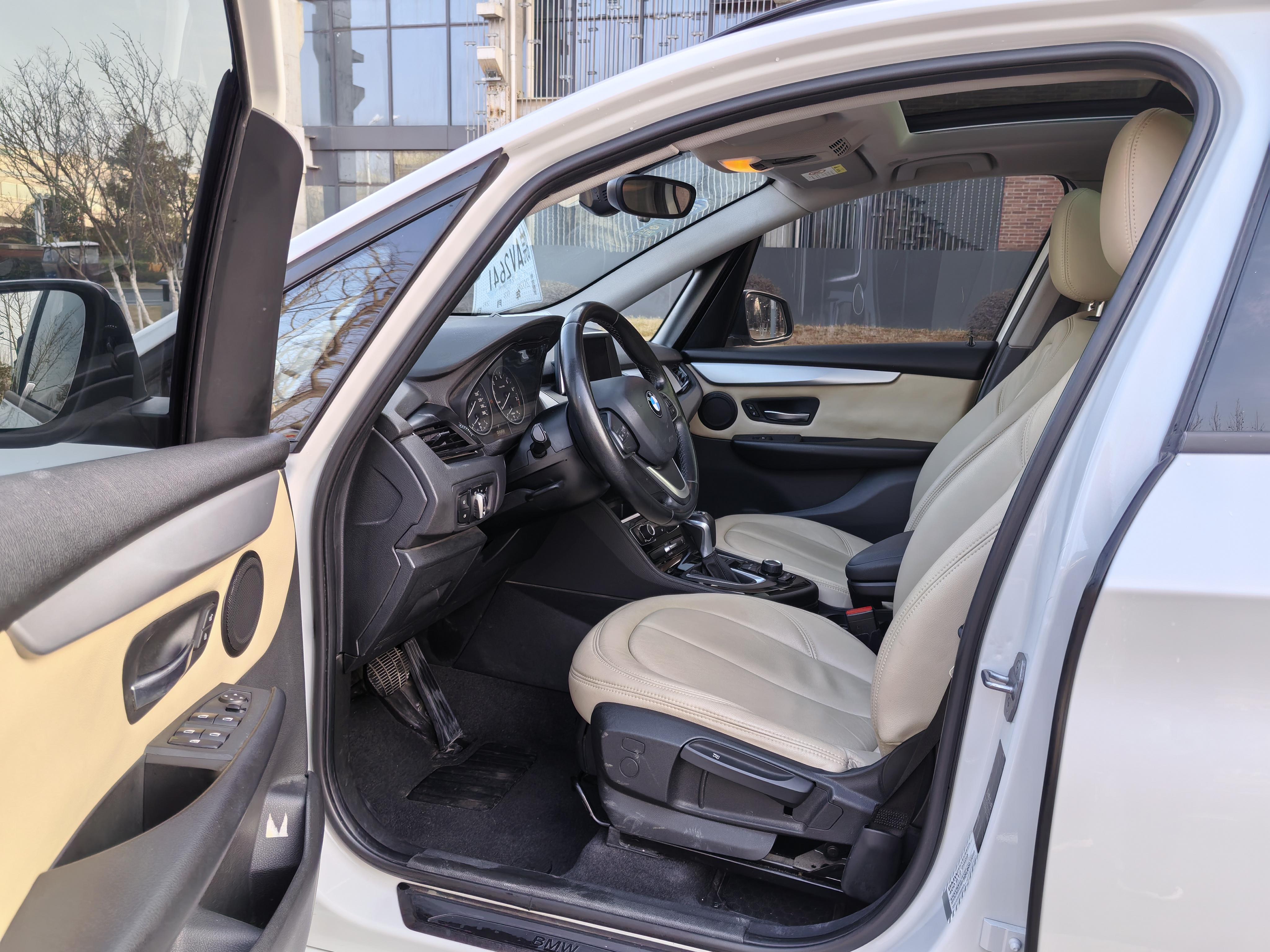 BMW 2 серии Active Tourer 2017 thumb 7