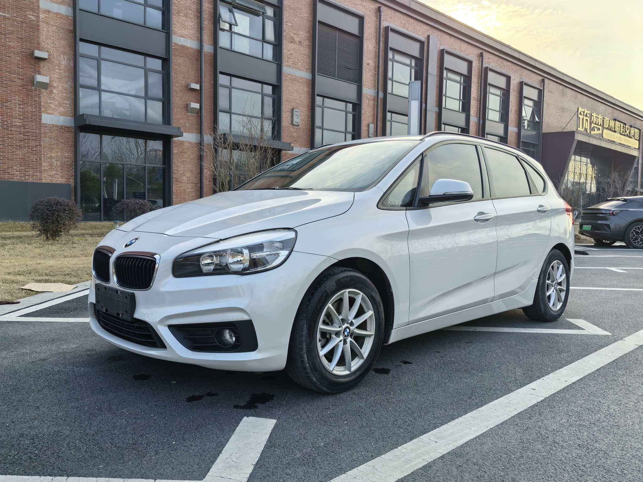 BMW 2 серии Active Tourer 2017 thumb 9