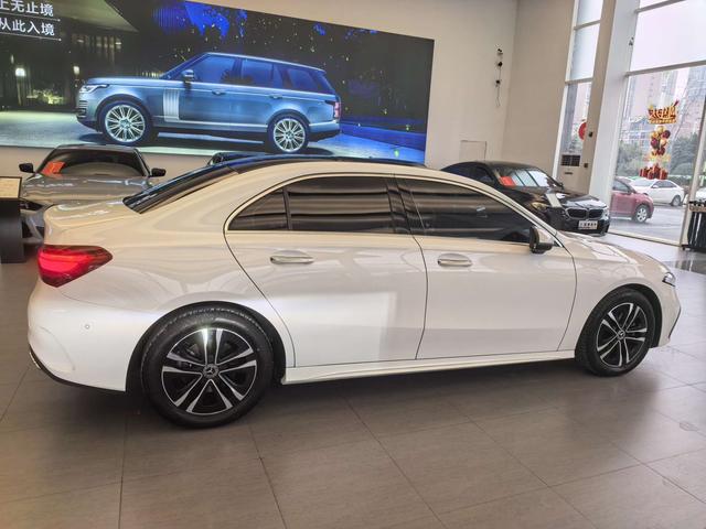 Mercedes-Benz A-Class 2023 thumb 2