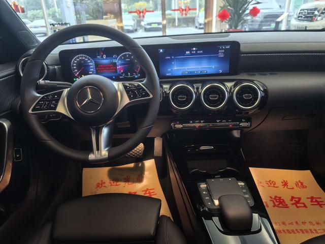 Mercedes-Benz A-Class 2023 thumb 9