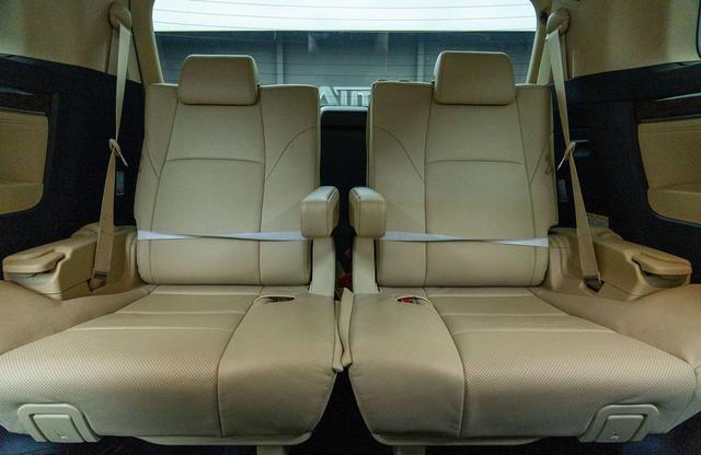Toyota Alphard 2021 thumb 9