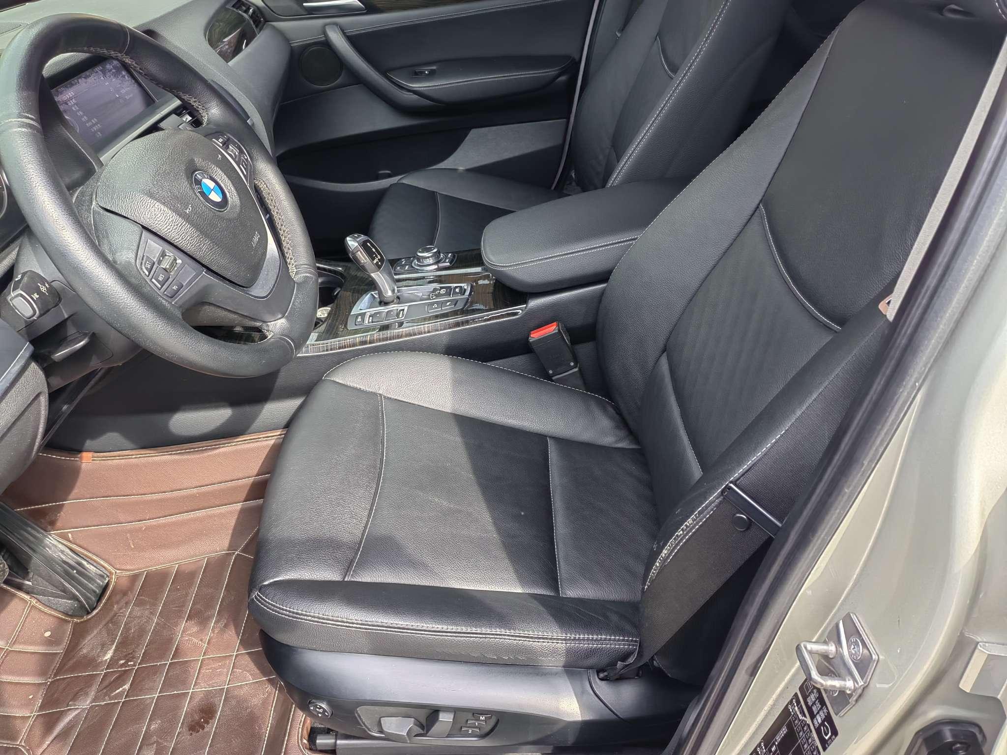 BMW X3 2012 thumb 5
